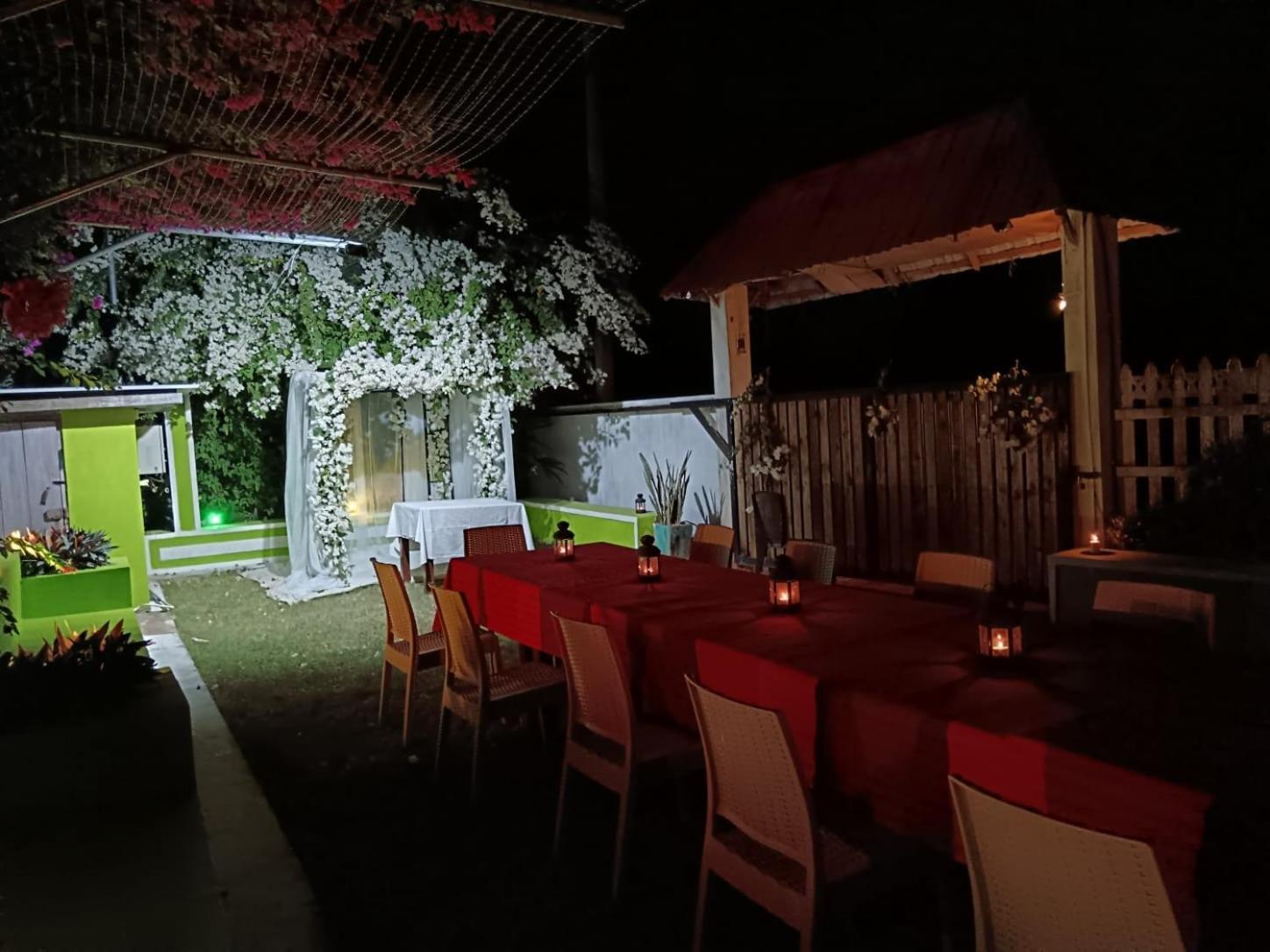 Italian Guest Hotel Trincomalee Exterior photo